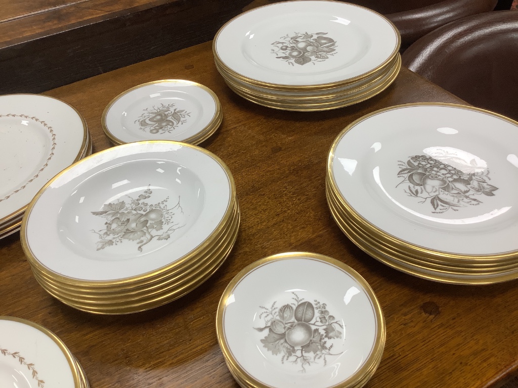 A Spode Chatham pattern part service